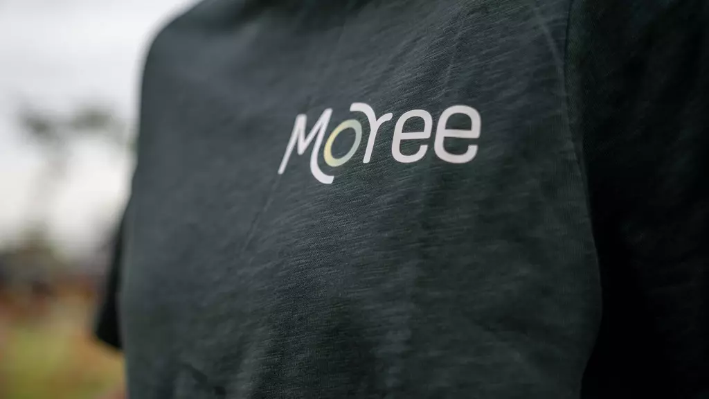 Logo Moree op tshirt.jpg